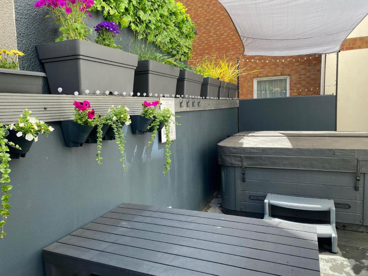 3 The View Apartments Ilfracombe - Hot Tub, Parking, Lift, Ev Bagian luar foto