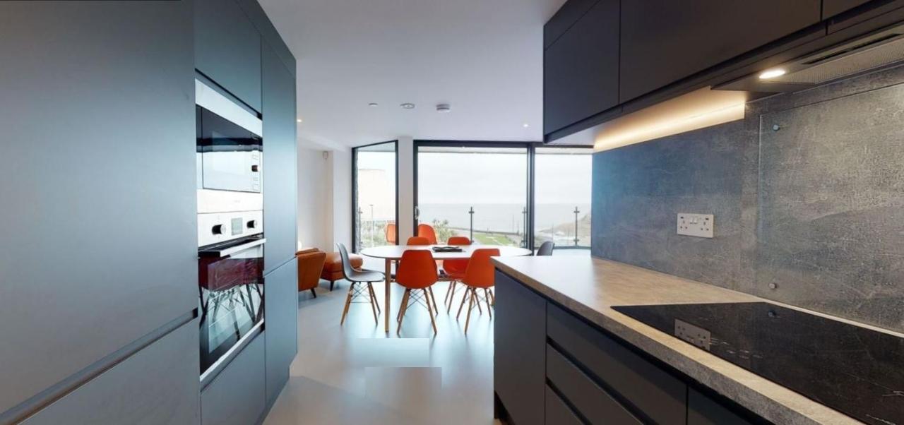 3 The View Apartments Ilfracombe - Hot Tub, Parking, Lift, Ev Bagian luar foto