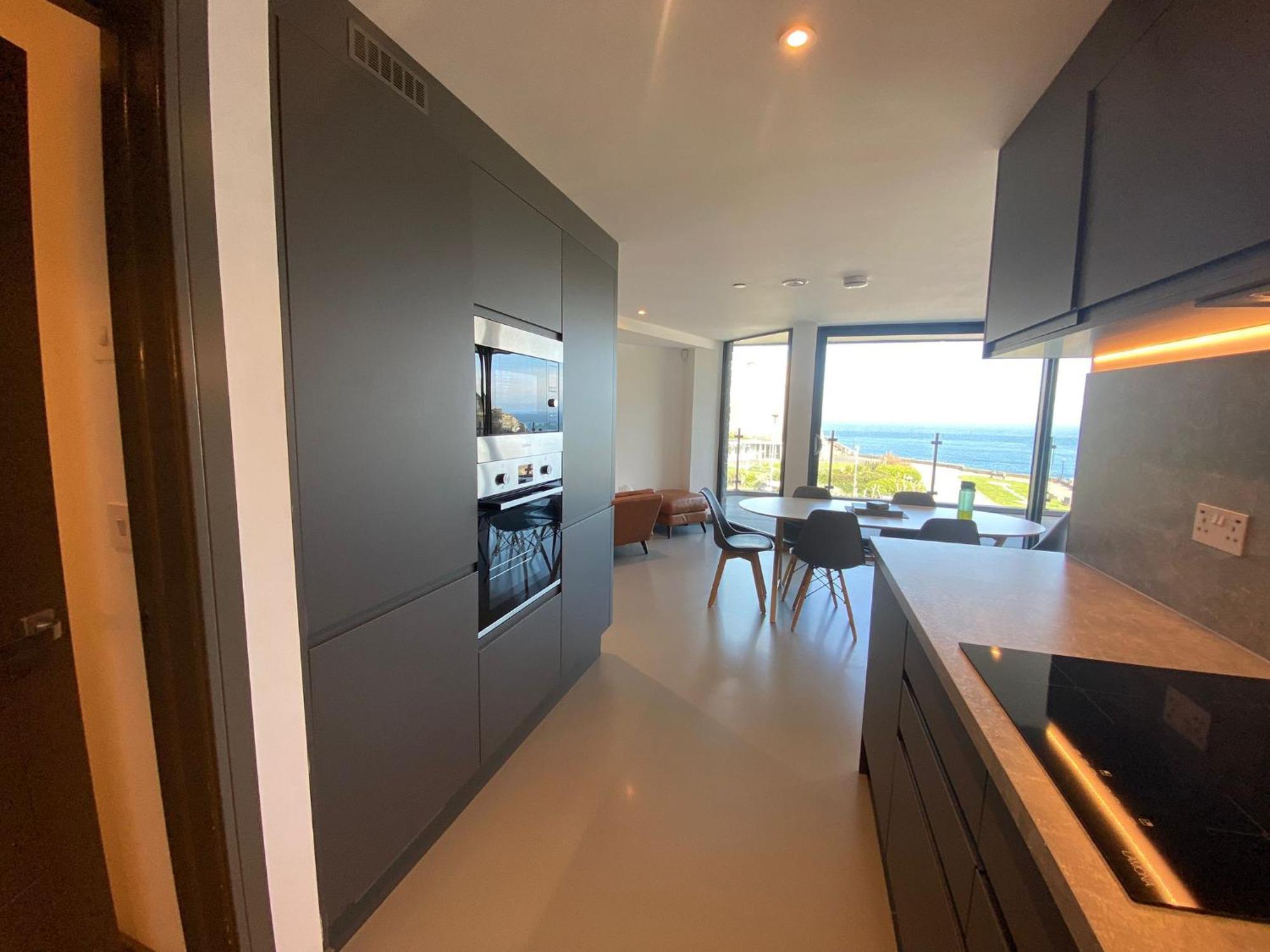 3 The View Apartments Ilfracombe - Hot Tub, Parking, Lift, Ev Bagian luar foto