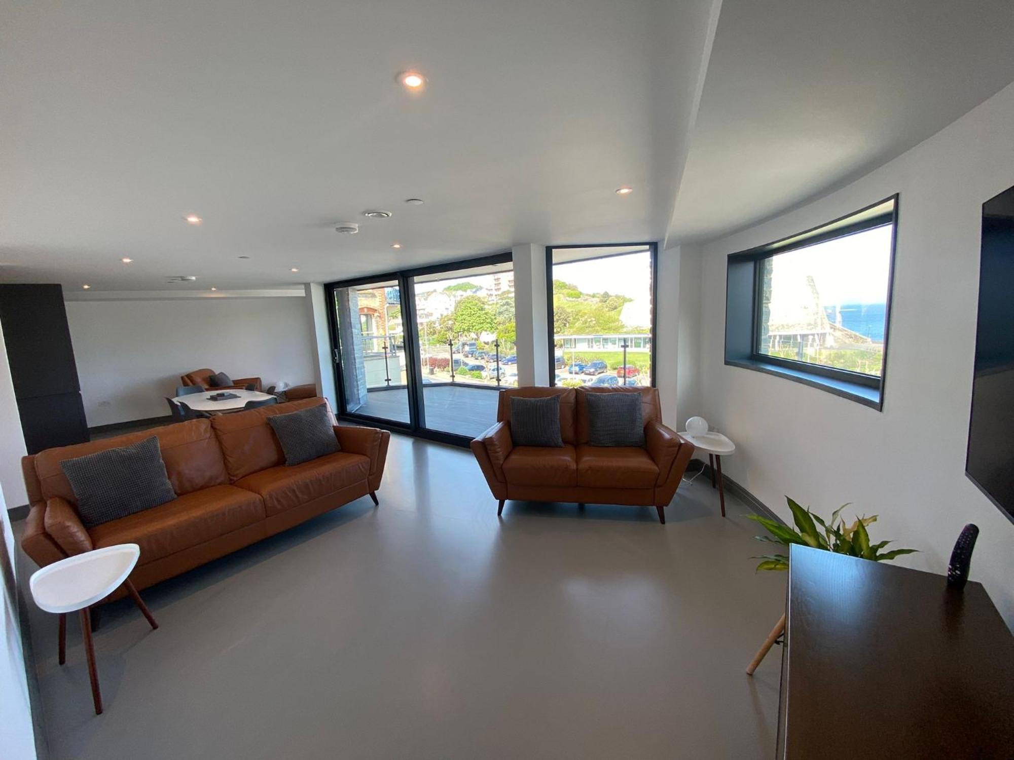 3 The View Apartments Ilfracombe - Hot Tub, Parking, Lift, Ev Bagian luar foto