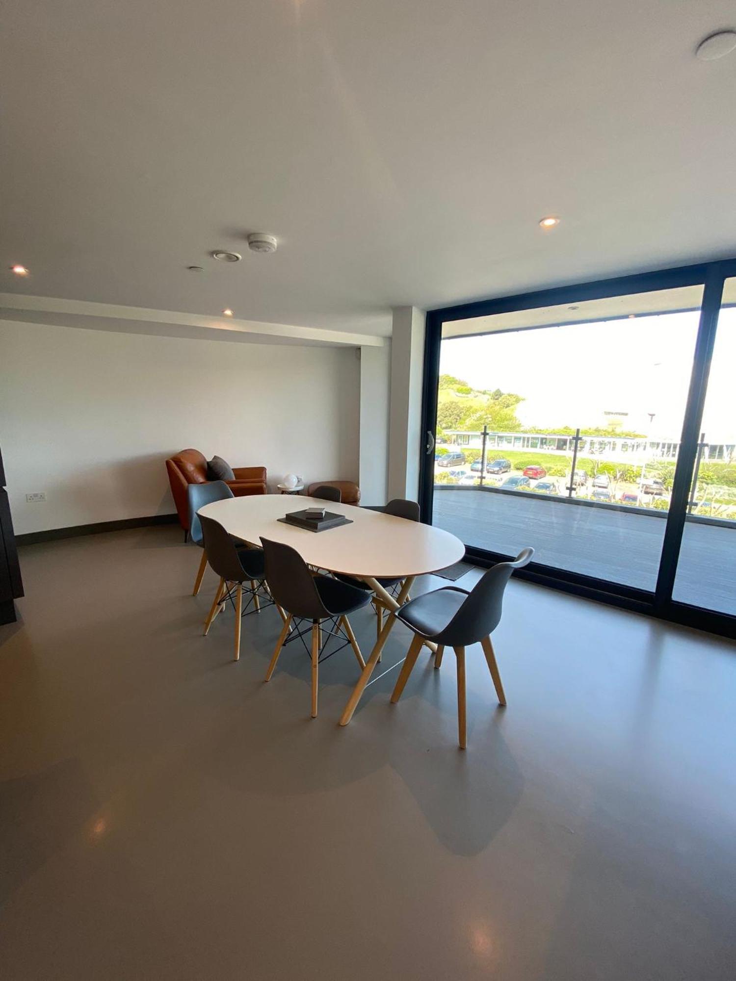 3 The View Apartments Ilfracombe - Hot Tub, Parking, Lift, Ev Bagian luar foto