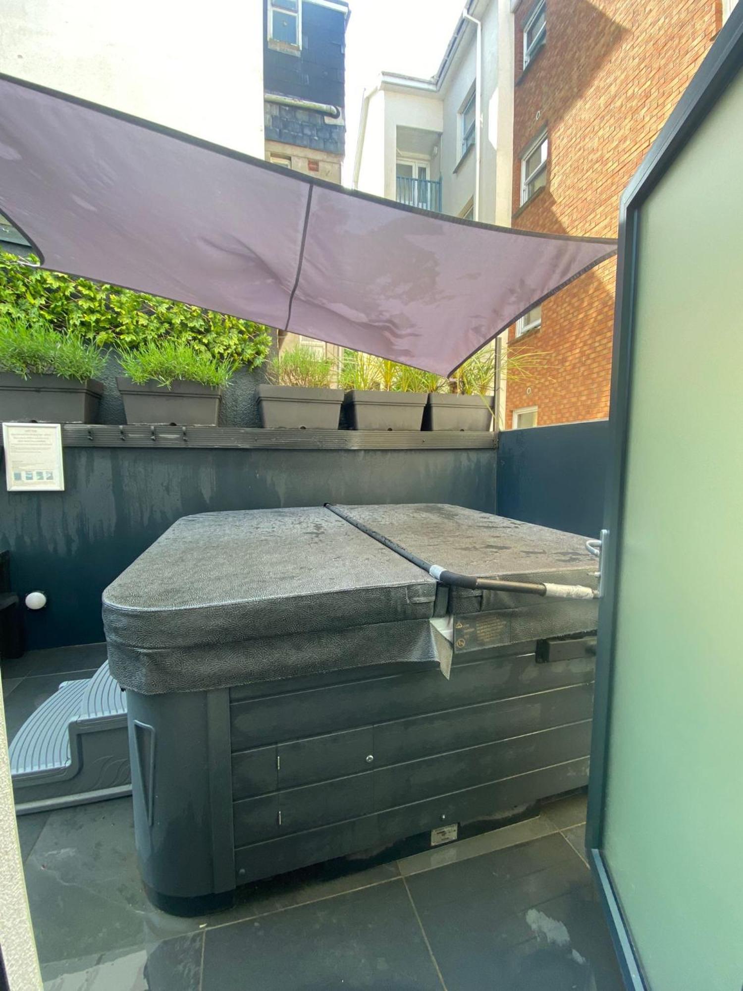 3 The View Apartments Ilfracombe - Hot Tub, Parking, Lift, Ev Bagian luar foto