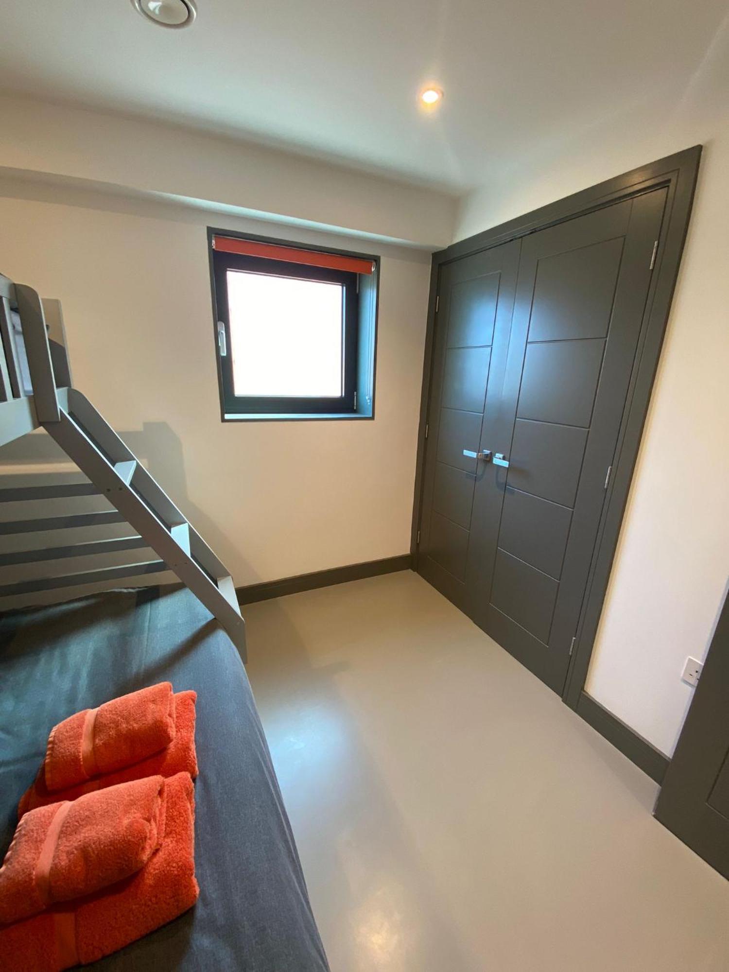 3 The View Apartments Ilfracombe - Hot Tub, Parking, Lift, Ev Bagian luar foto